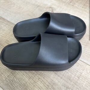 Zara Black Wedge Slides